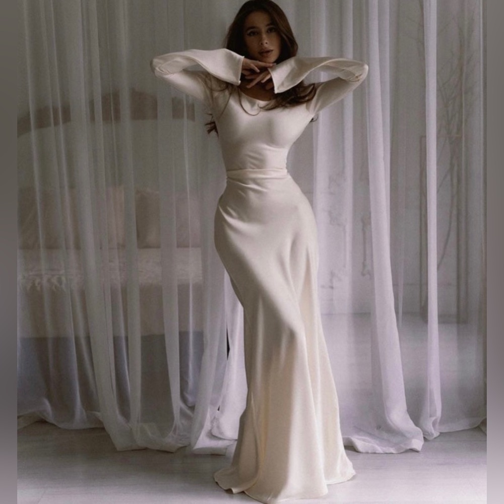 Marbl Dubai “Gamine” ivory Long Sleeve Dress 
SIZE L